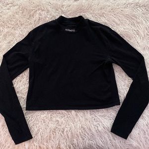 Urban outfitters black cropped long sleeve